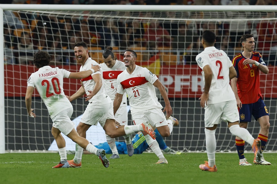 Rumo ao Campeonato do Mundo FIFA 2026: seis últimas vagas estão em jogo