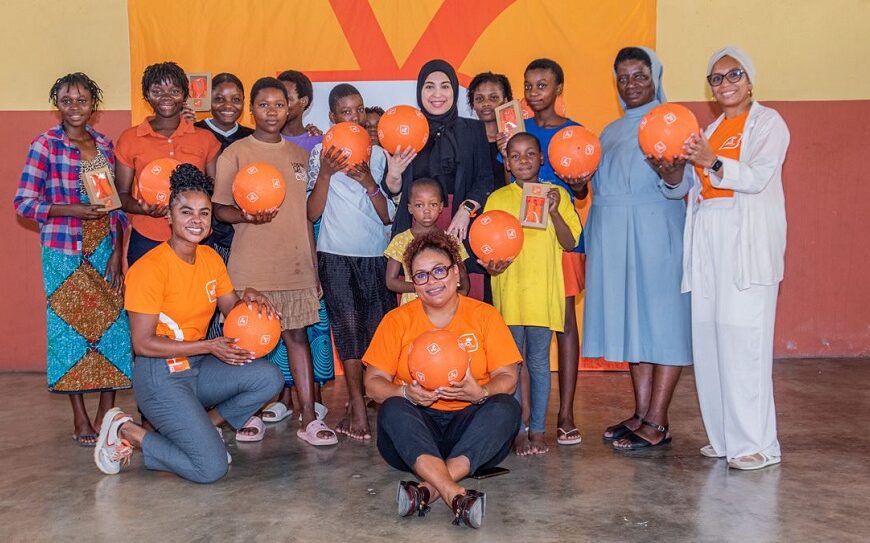 BCI Leva Desporto e Alegria à Casa Madre Maria Clara do Bairro Chamanculo em Maputo