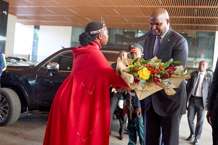 Presidente Chapo Realiza Visita de Trabalho ao Quénia para Reforçar Laços Políticos e Económicos