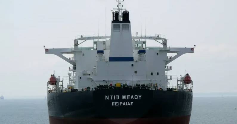 França Anuncia Apreensão de Navio da Frota Fantasma Russa com Bandeira de Moçambique