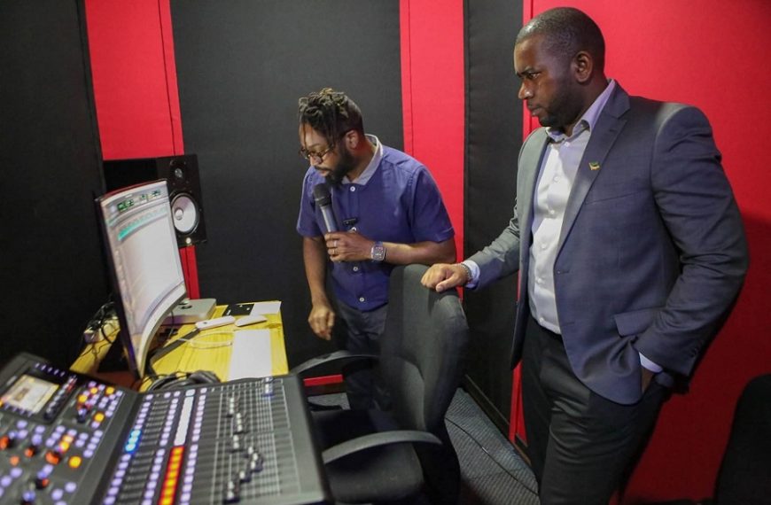 Francisco Pagula Entrega Estúdio de Gravação e Incubadora Cultural na ‘Terra de Boa Gente’