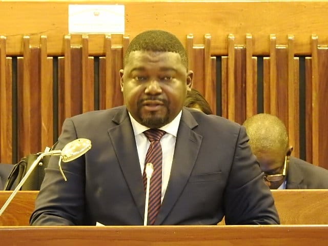 Governo Avança com Mexidas de Fundo no Regime Jurídico para Ordenar Actividade Comercial no País