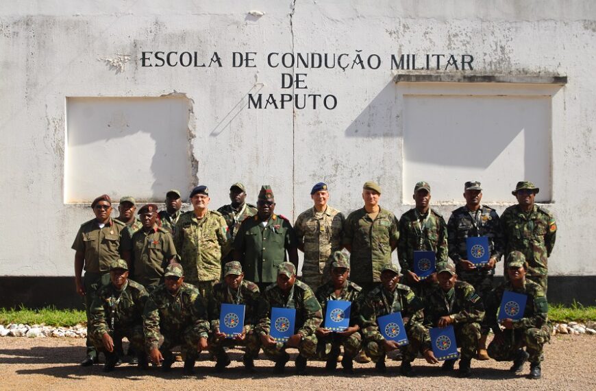 Forças Armadas Encerram Curso Básico Teórico de Munições em Maputo
