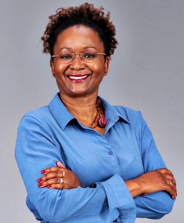 Livro “Fronteiras Literárias” da Escritora Sara Jona Laisse Apresentado em Maputo