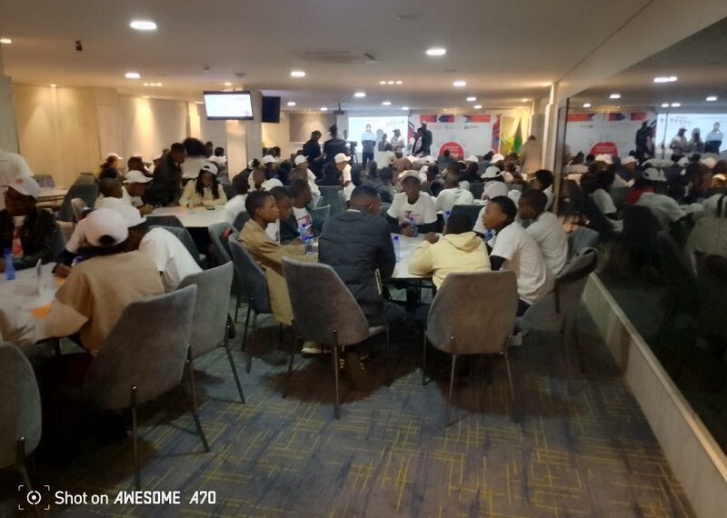 ExxonMobil Foundation STEM África Prepara Jovens do Ensino Secundário Para um Futuro em STEM