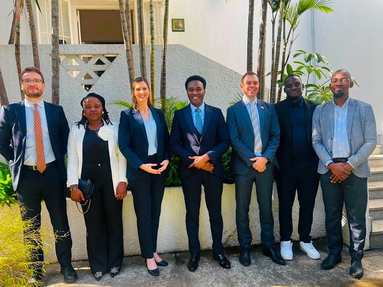 Depois do Ataque Policial Delegação do Anamola Recebida no Alto Comissariado Britânico em Maputo