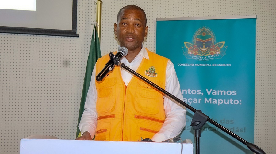 Municipal de Maputo Diz que Vai Manter Proibição de Venda e Consumo de Bebidas Alcoólicas nas Praias