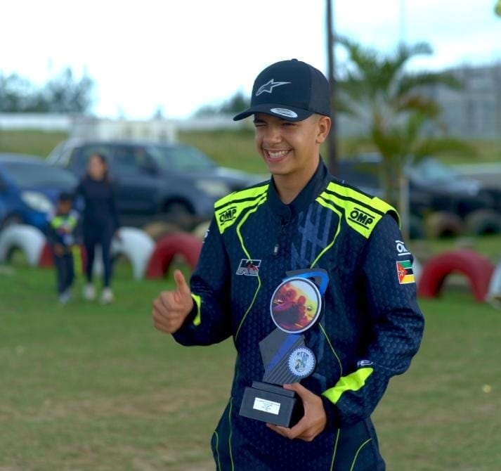 Kayo Cêra Prepara-se Para Representar Moçambique no Mundial de Karting na Itália