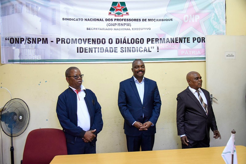 Edson Macuácua Anuncia para Breve o Pagamento das Horas Extraordinárias de 2023 aos Professores