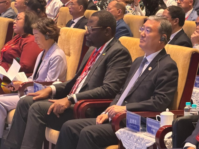 Rasaque Manhique Procura na China Novos Investimentos para KaTembe e KaNyaca